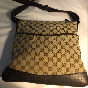 Original Gucci Messenger Bag w bag cover